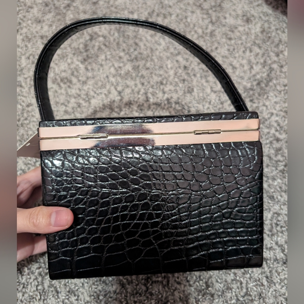 Black Faux Crocodile Trunk Bag, NWT - Picture 3 of 6
